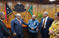 Papua Persilahkan Pesawat Delegasi Apec PNG Parkir di Bandara Sentani